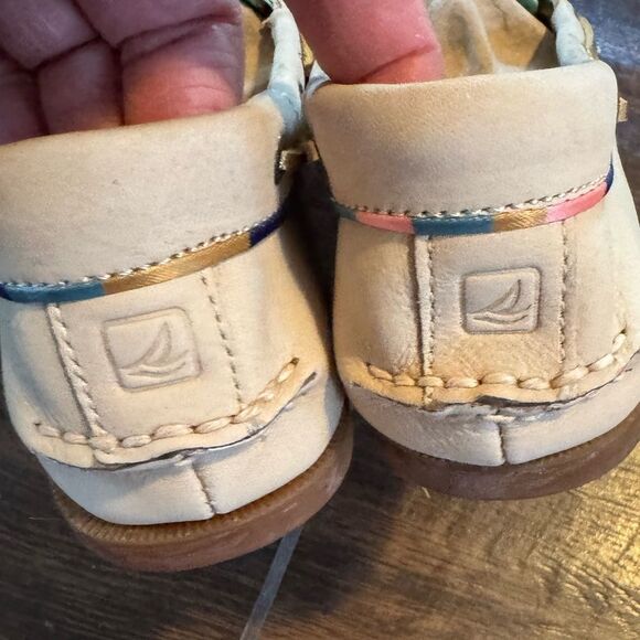 Sperry Top-Sider Angelfish Boat Shoes Beige Leather Gold Laces NWT SZ 8.5 - Picture 11 of 13